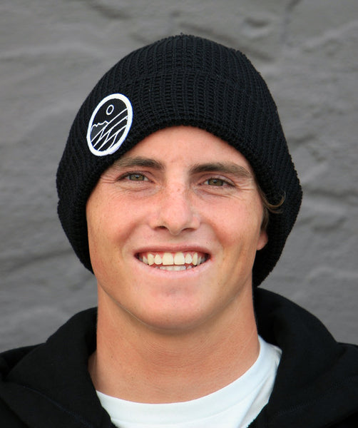 Men_Save The Waves Classic Black Beanie